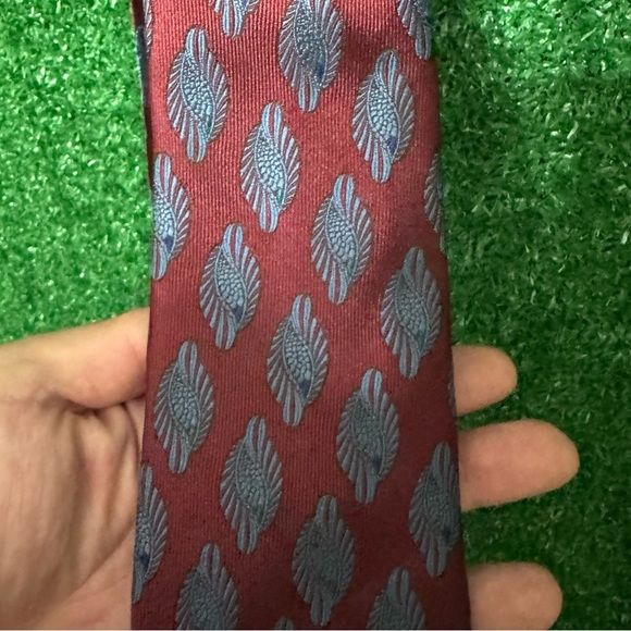 Yves Saint Laurent Red and Gray Tie with Classic Pattern - Picture 2 of 5